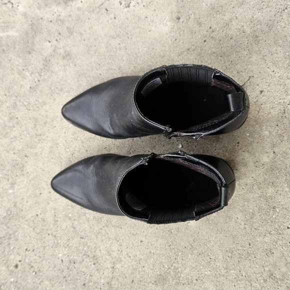 Waterproof blondo booties sz 8 - Picture 2 of 3